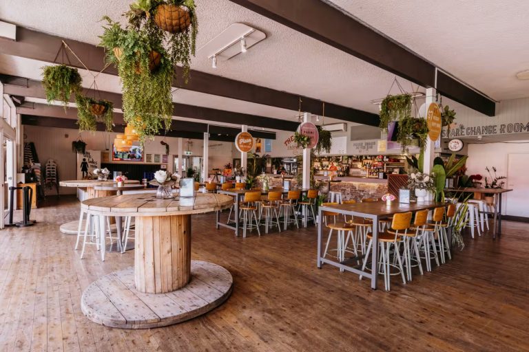 The Field Bar 1 768x512