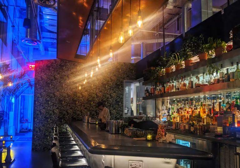 Vine Bar1 768x538